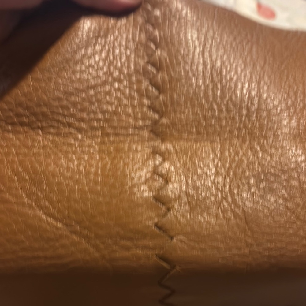 Bottega Veneta Tan Leather Shoulder Bag - Picture 9 of 10